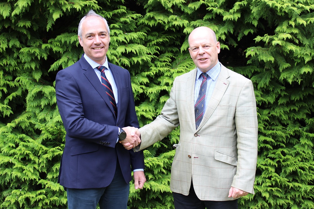 Pictured left to right: Lt Col Richard Hopkins and Colonel Richard Maybery.